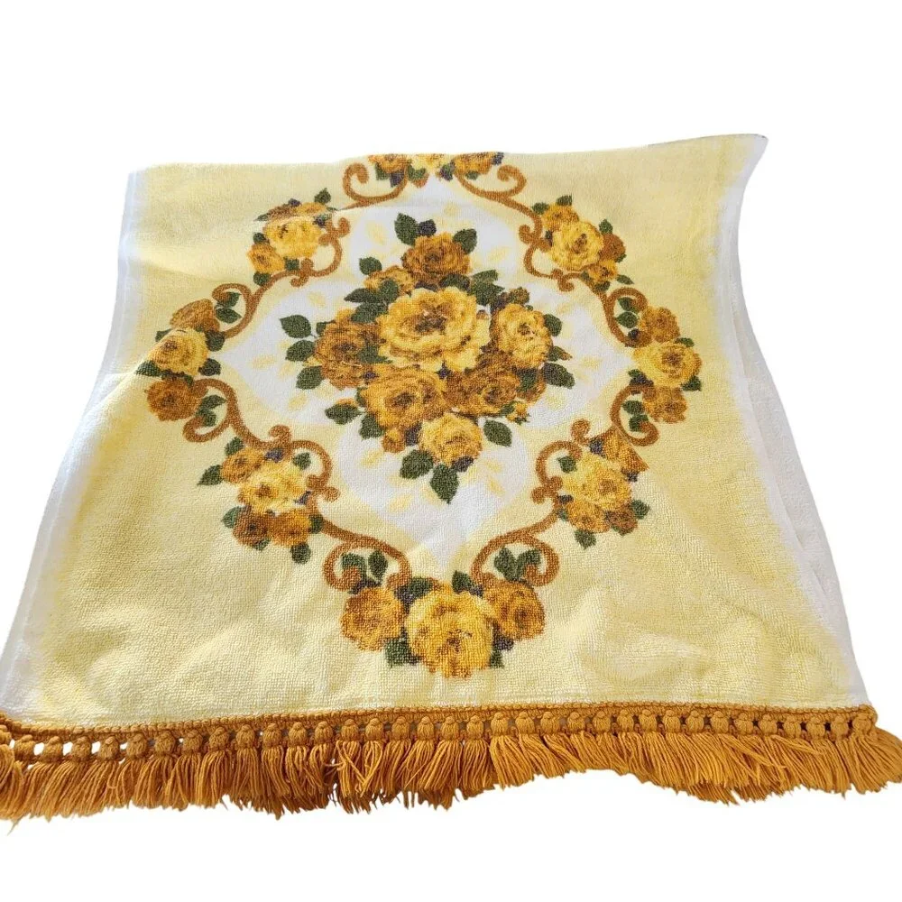 Vintage Sayco Screen Prints Yellow Floral Towel Set With Fringe